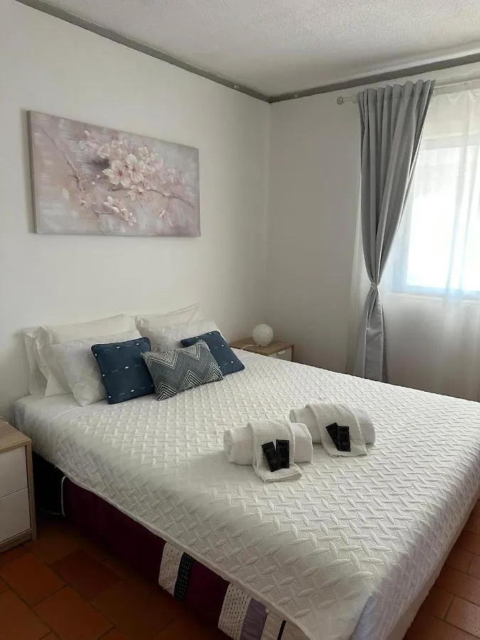 2 Bedroom Apartment In Quarteira With Balcony, Pool And Wi-Fi By Centralgarve 0*,