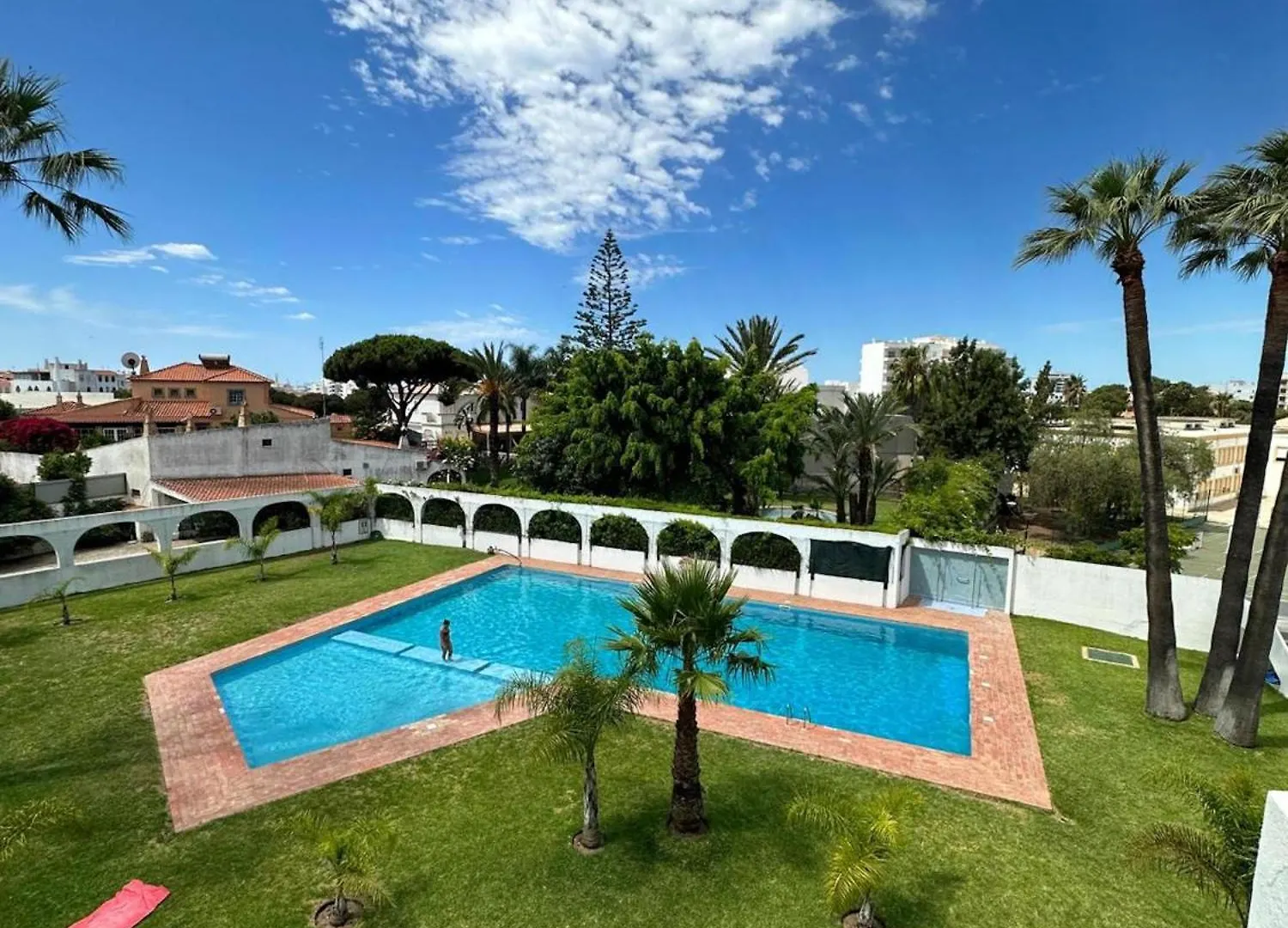 2 Bedroom Apartment In Quarteira With Balcony, Pool And Wi-Fi By Centralgarve Portekiz